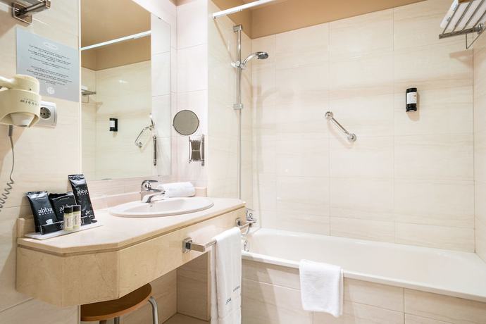 Imagen de la habitación del Hotel Abba Comillas, Comillas. Foto 14