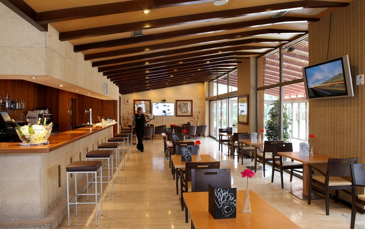 Imagen del bar/restaurante del Hotel Abba Garden. Foto 5