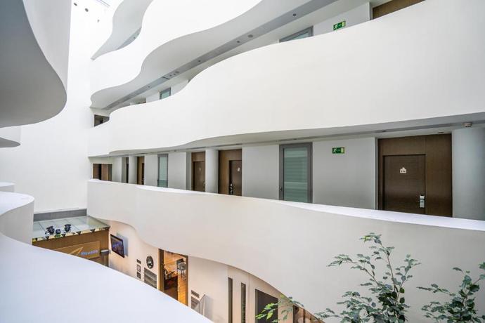 Imagen de los interiores del Hotel Abba Huesca. Foto 17