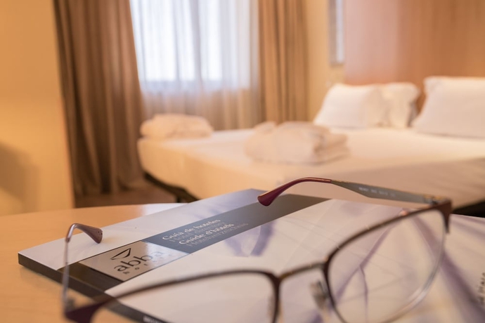 Imagen de la habitación del Hotel Abba Madrid. Foto 3