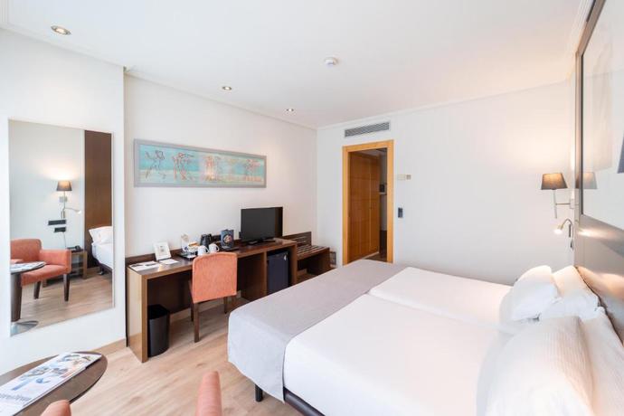 Imagen de la habitación del Hotel Abba Playa Gij&oacute;n. Foto 6