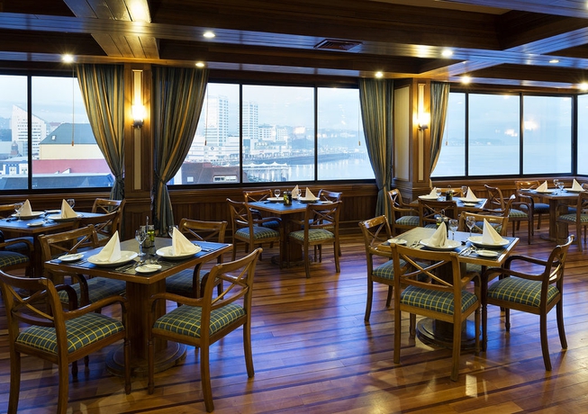 Imagen del bar/restaurante del Hotel Abba Presidente Suites Puerto Montt. Foto 4