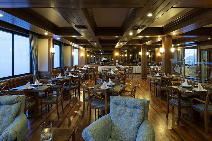 Imagen del bar/restaurante del Hotel Abba Presidente Suites Puerto Montt. Foto 5