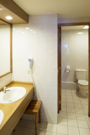 Imagen de la habitación del Hotel Abba Presidente Suites Puerto Montt. Foto 7