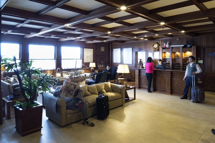 Imagen de los interiores del Hotel Abba Presidente Suites Puerto Montt. Foto 14