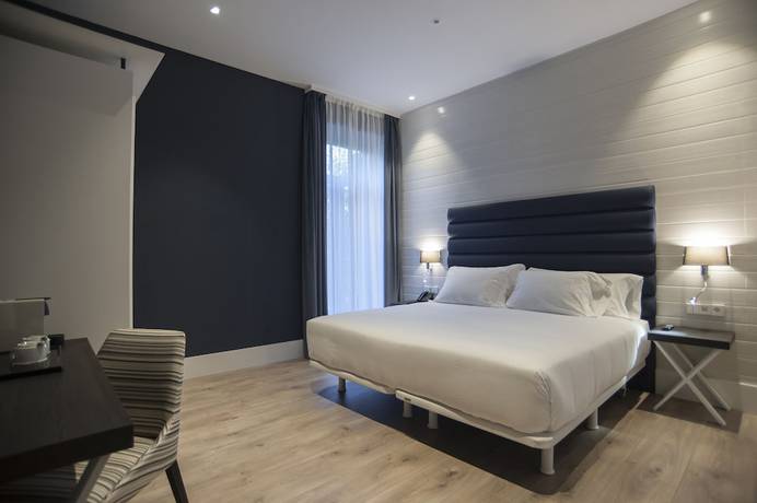 Imagen de la habitación del Hotel Abba San Sebastián. Foto 4