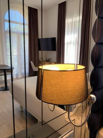 Imagen de la habitación del Hotel Abba San Sebastián. Foto 8