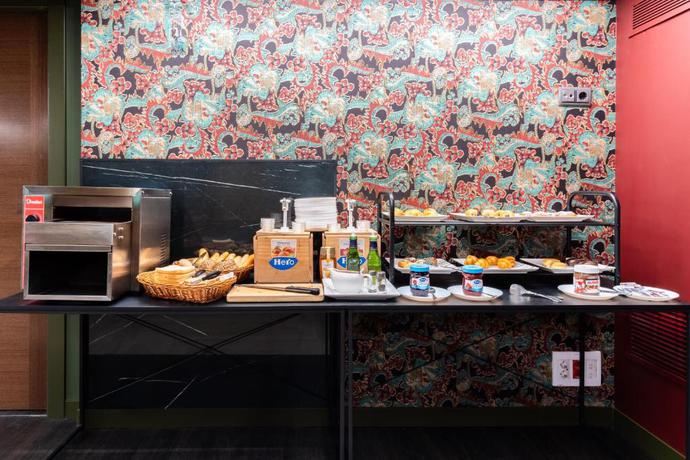 Imagen del bar/restaurante del Hotel Abba Santander. Foto 4