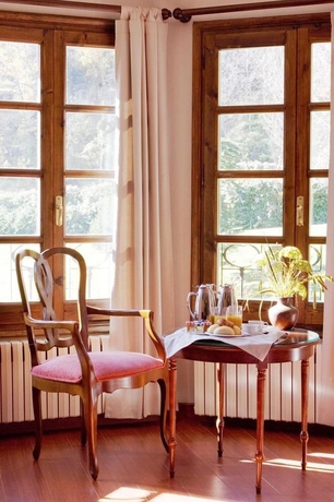 Imagen de la habitación del Hotel Abba Xalet Suites. Foto 4