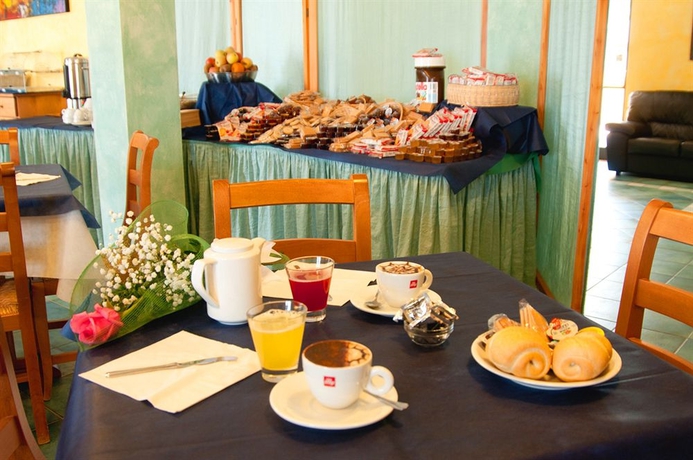 Imagen del bar/restaurante del Hotel Abbaidda. Foto 2