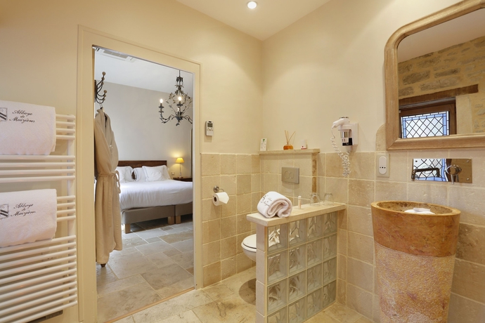 Imagen de la habitación del Hotel Abbaye De Maizieres. Foto 3