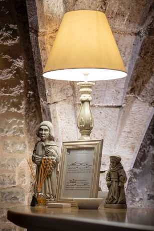 Imagen de los interiores del Hotel Abbaye De Maizieres. Foto 19