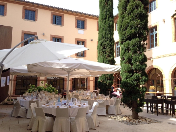 Imagen de los exteriores del Hotel Abbaye Des Capucins Spa and Resort. Foto 10