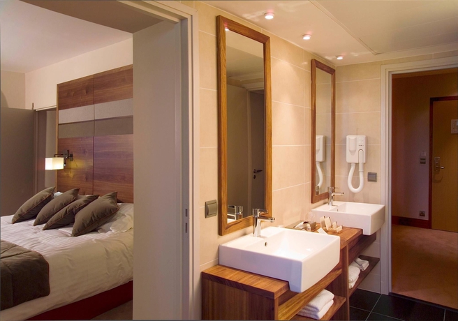 Imagen de la habitación del Hotel Abbaye Des Capucins Spa and Resort. Foto 9