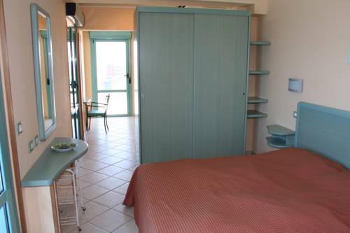 Imagen de la habitación del Hotel Abbazia Club Marotta. Foto 9
