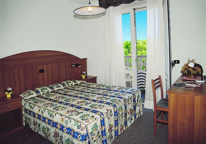 Imagen de la habitación del Hotel Abbazia, Lignano Sabbiadoro. Foto 5