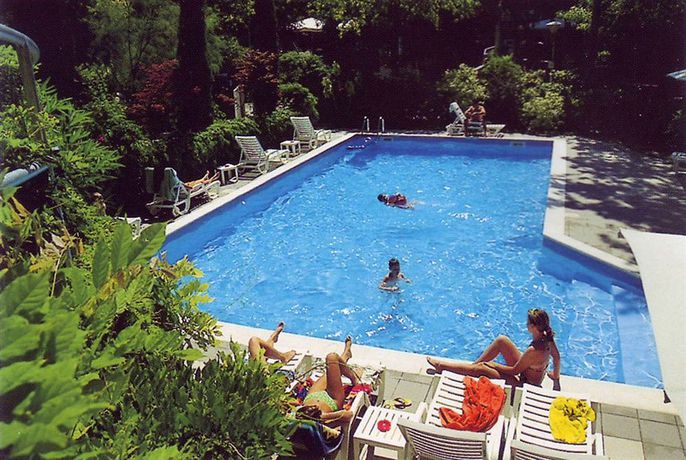Imagen de la piscina del Hotel Abbazia, Lignano Sabbiadoro. Foto 16