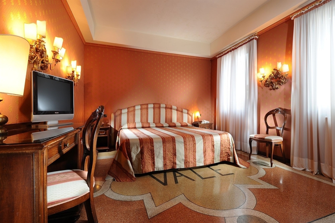 Imagen de la habitación del Hotel Abbazia, Venecia. Foto 8