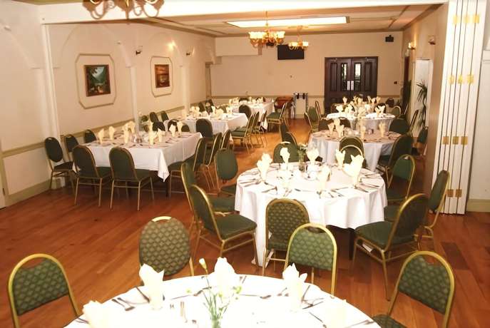 Imagen del bar/restaurante del Hotel Abbey, Ballyvourney. Foto 5