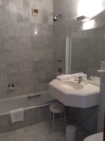 Imagen de la habitación del Hotel Abbey. Foto 14