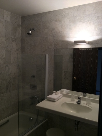 Imagen de la habitación del Hotel Abbey. Foto 15