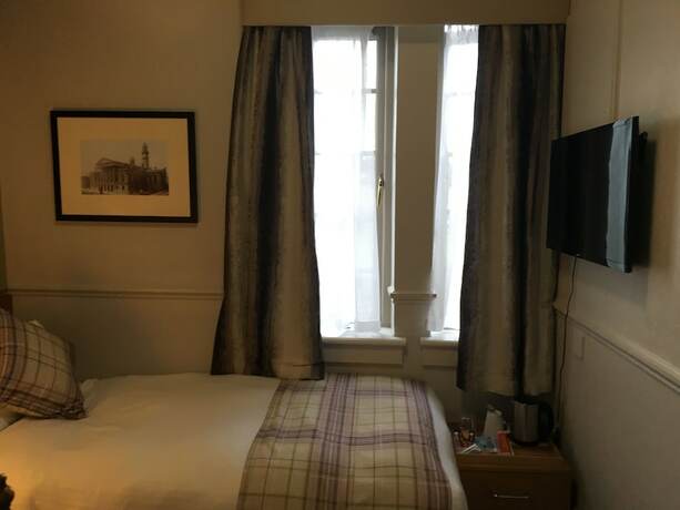 Imagen general del Hotel Abbey Inn, Paisley. Foto 10