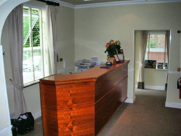 Imagen de los interiores del Hotel Abbey Lodge, High Wycombe. Foto 20