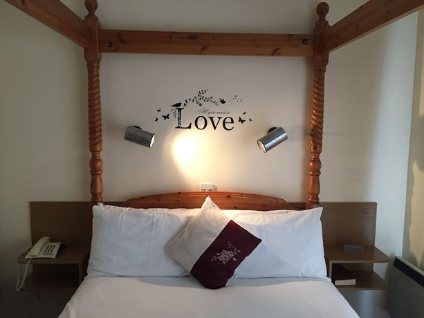 Imagen de la habitación del Hotel Abbey and Conference Centre. Foto 14