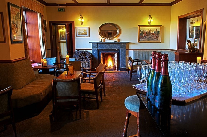 Imagen del bar/restaurante del Hotel Abbeyglen Castle. Foto 3