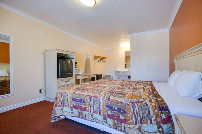 Imagen de la habitación del Hotel Abby's Anaheimer Inn. Foto 8