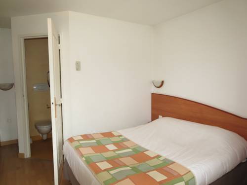 Imagen de la habitación del Hotel Abbys. Foto 7