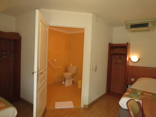 Imagen de la habitación del Hotel Abbys. Foto 9