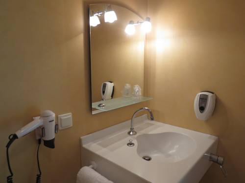Imagen de la habitación del Hotel Abbys. Foto 14