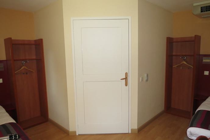 Imagen de la habitación del Hotel Abbys Hôtel. Foto 13