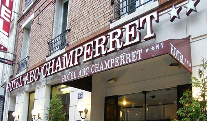 Imagen de los exteriores del Hotel Abc Chanperret. Foto 12