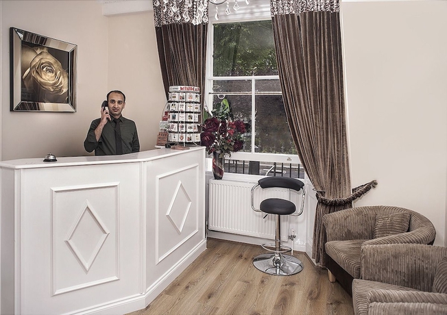 Imagen de los interiores del Hotel Abc Hyde Park. Foto 18