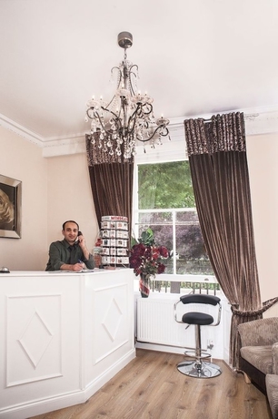 Imagen de los interiores del Hotel Abc Hyde Park. Foto 19