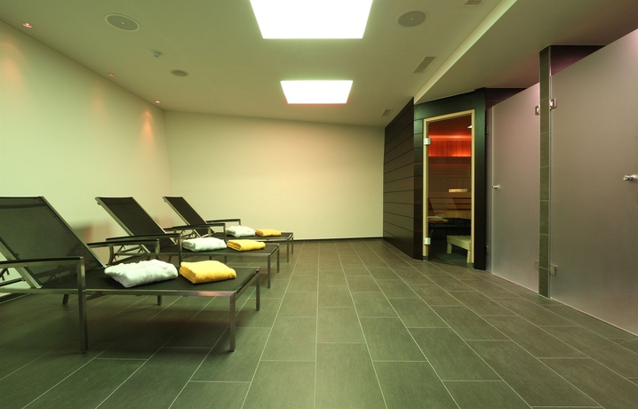 Imagen de la piscina del Hotel Abc Swiss Quality. Foto 15