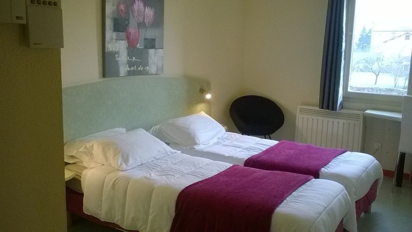 Imagen de la habitación del Hotel Abel, Langeac. Foto 3