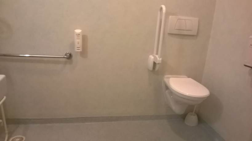 Imagen de la habitación del Hotel Abel, Langeac. Foto 6