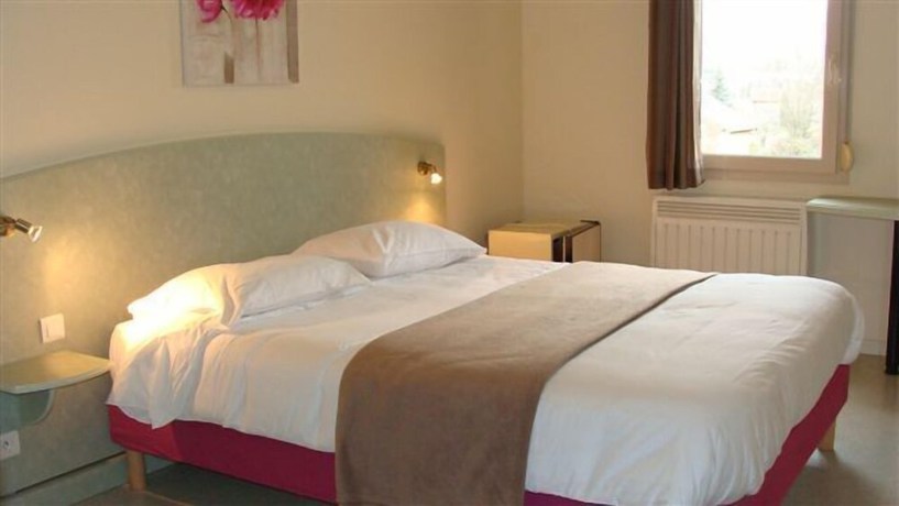 Imagen de la habitación del Hotel Abel, Langeac. Foto 11