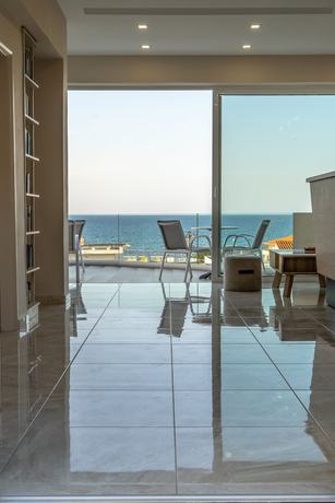 Imagen de los interiores del Hotel Abella. Foto 17