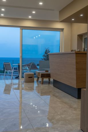 Imagen de los interiores del Hotel Abella. Foto 18