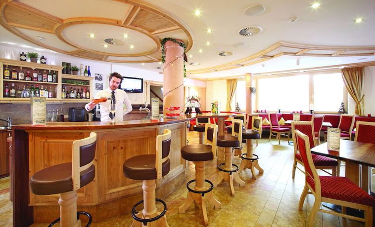 Imagen del bar/restaurante del Hotel Abendrot by Alpeffects. Foto 7