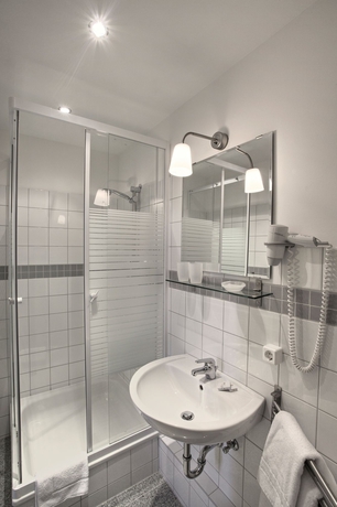 Imagen de la habitación del Hotel Abendstern, Charlottenburg. Foto 8