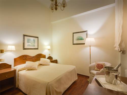 Imagen de la habitación del Hotel Aberdeen. Foto 5