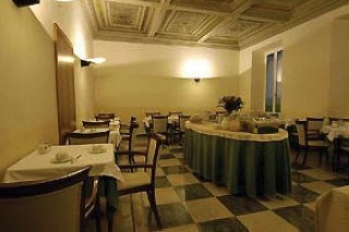 Imagen del bar/restaurante del Hotel Aberdeen. Foto 2