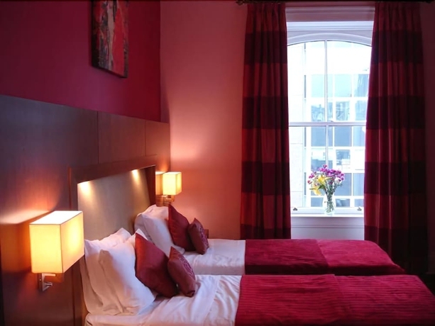 Imagen de la habitación del Hotel Aberdeen House. Foto 3