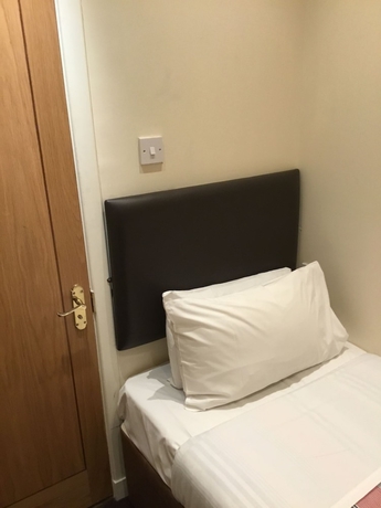 Imagen de la habitación del Hotel Aberdeen House. Foto 8