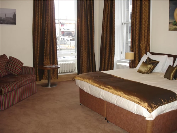 Imagen de la habitación del Hotel Aberdeen House. Foto 12